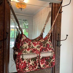 OILILY Vintage Roses Floral Red and Green Crossbody Adjustable Bag